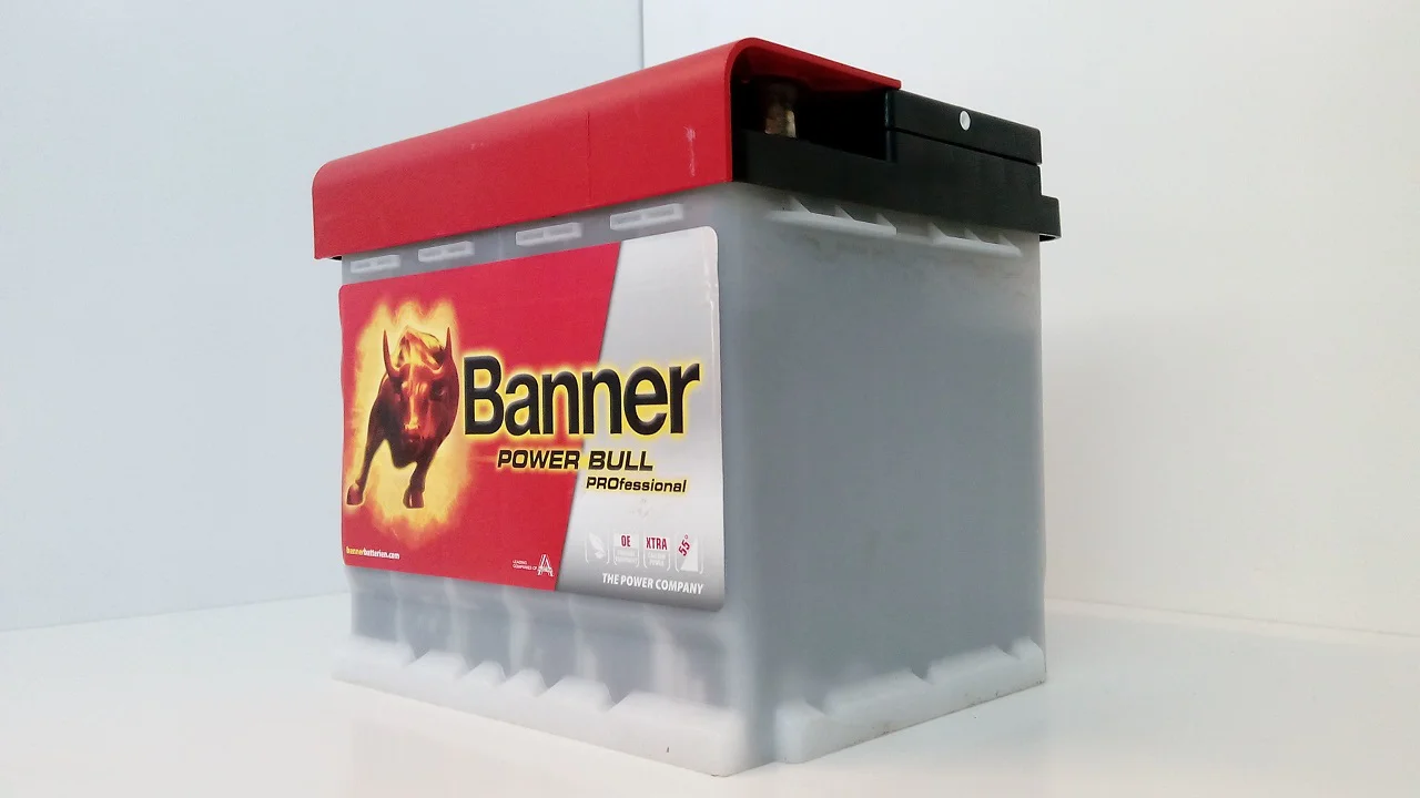 Akumulator samochodowy BANNER PROFESSIONAL 50Ah 420A